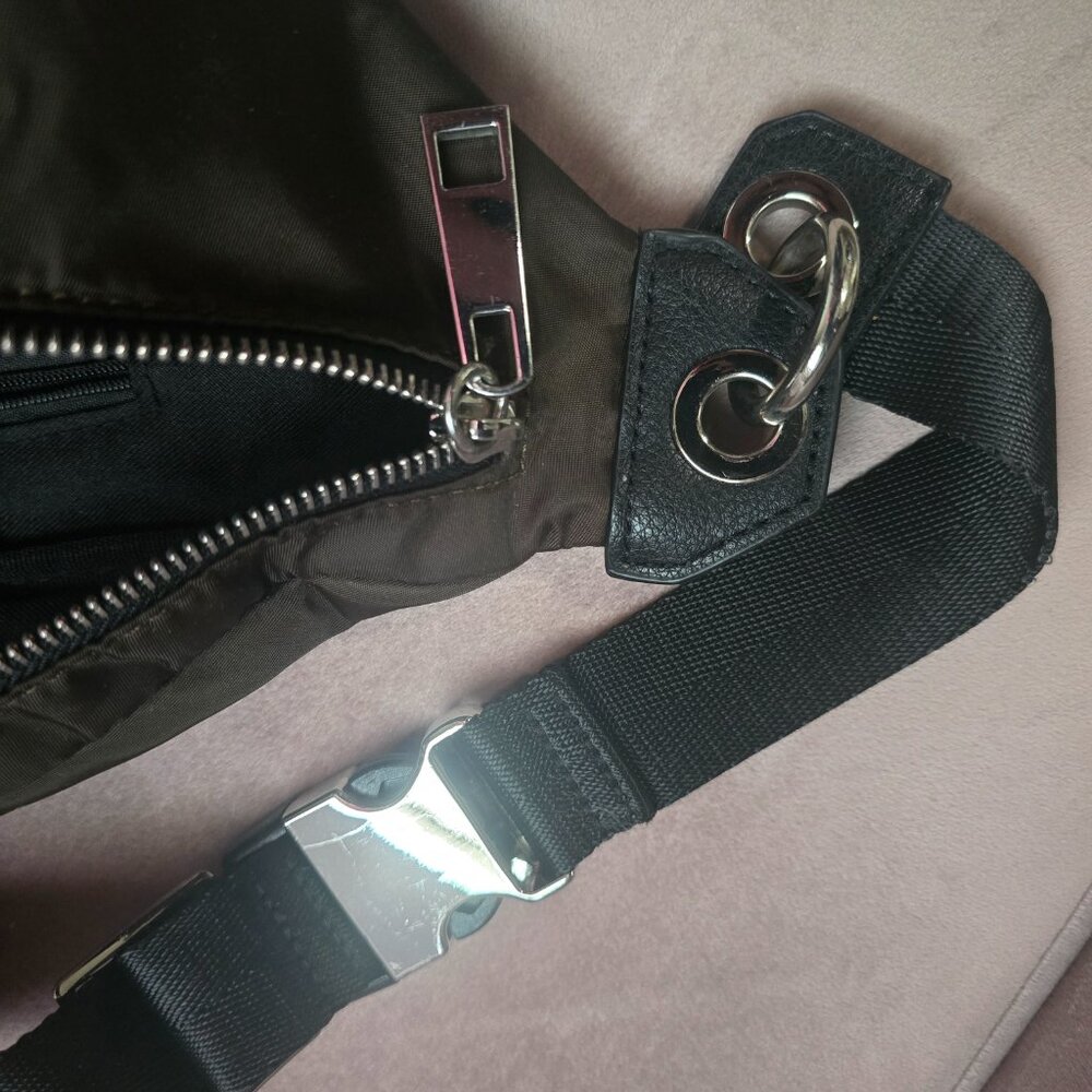 Zara Nylon Belt Bag Olive Green - Picture 2 of 7